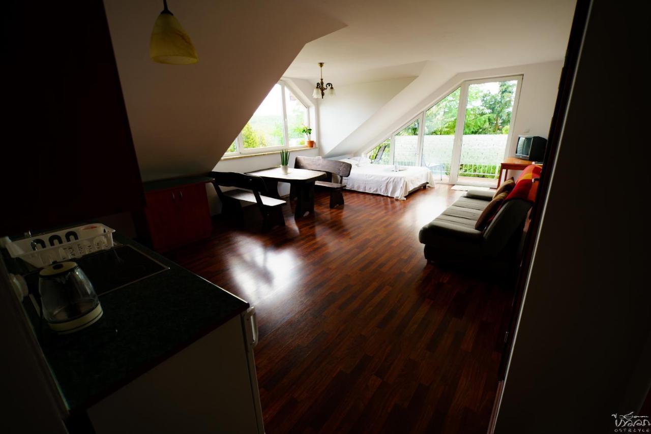 Isaan Ostrzyce Guest House ภายนอก รูปภาพ