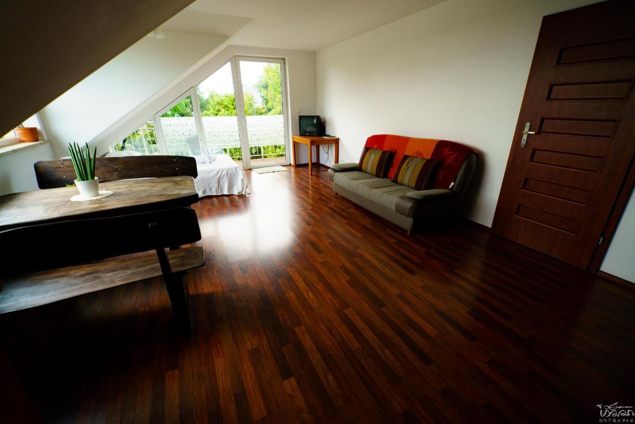 Isaan Ostrzyce Guest House ภายนอก รูปภาพ