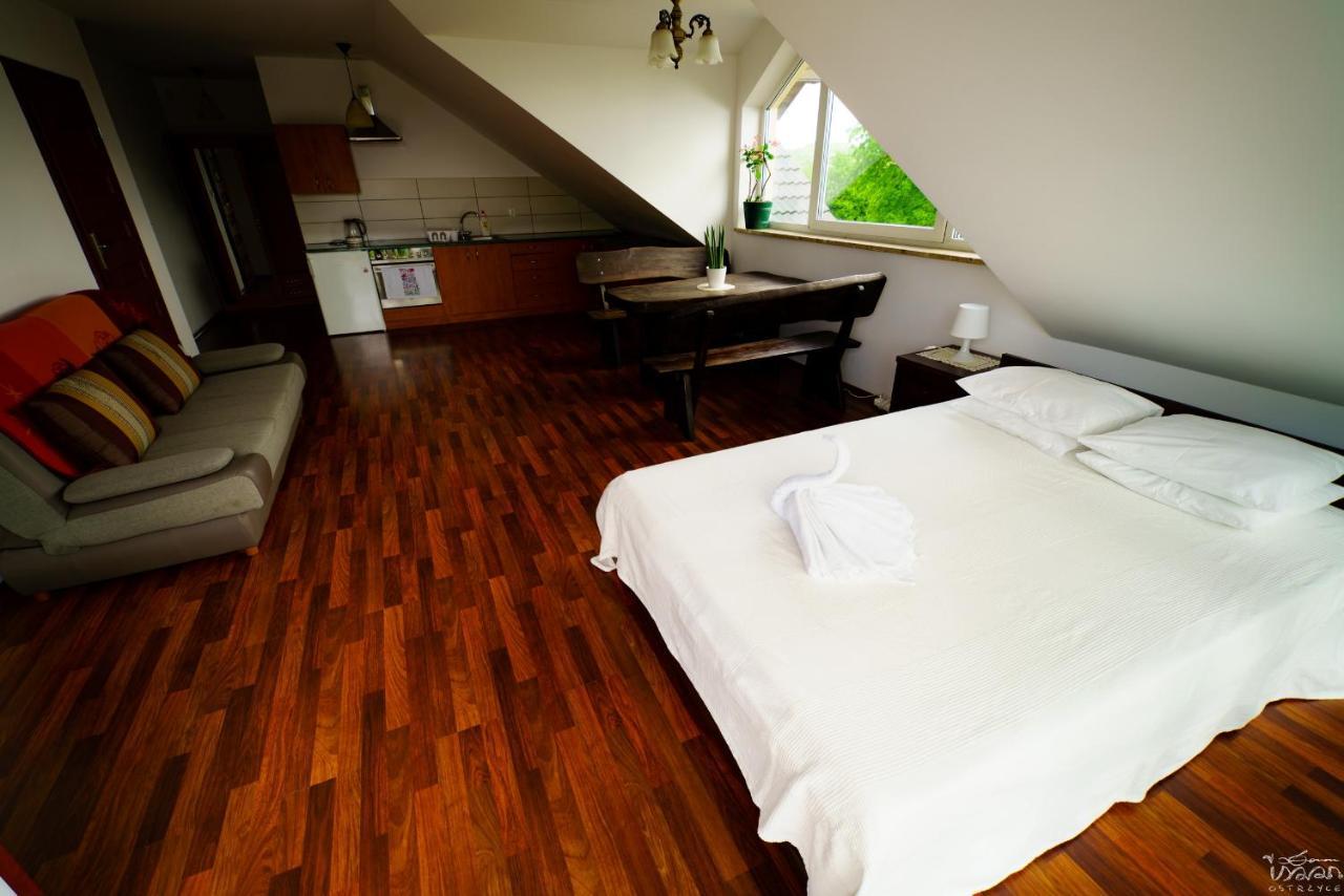 Isaan Ostrzyce Guest House ภายนอก รูปภาพ