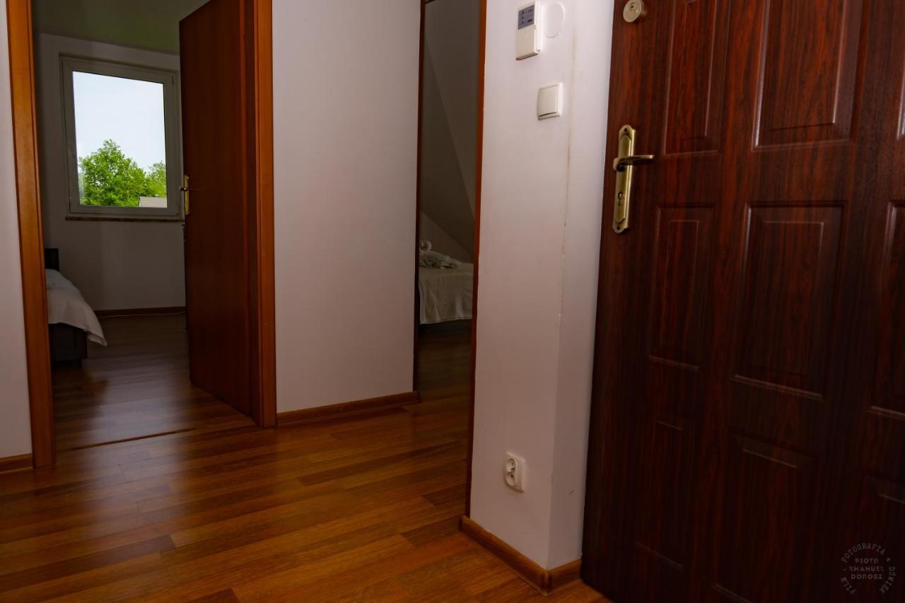 Isaan Ostrzyce Guest House ภายนอก รูปภาพ
