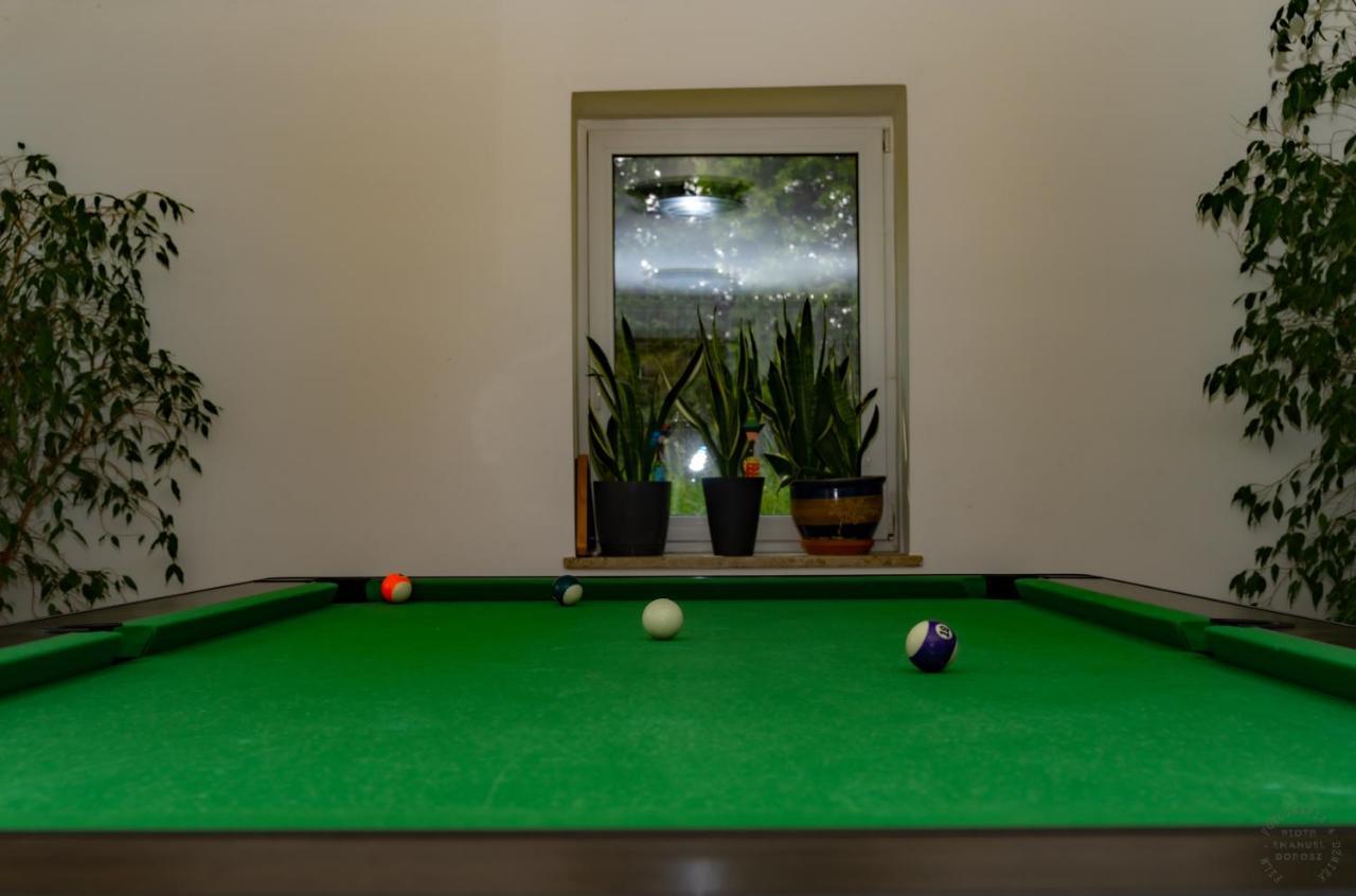 Isaan Ostrzyce Guest House ภายนอก รูปภาพ
