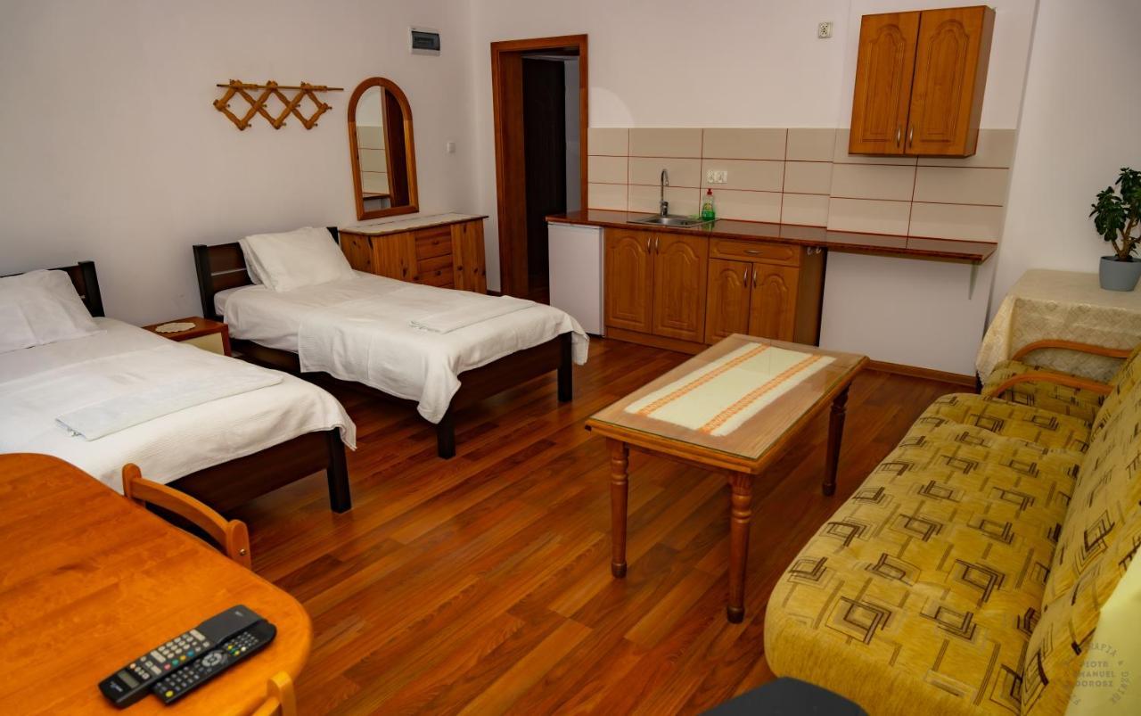 Isaan Ostrzyce Guest House ภายนอก รูปภาพ