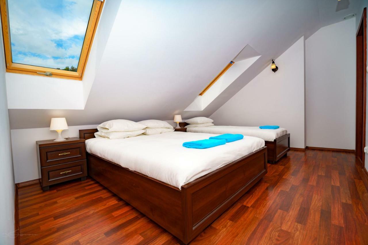 Isaan Ostrzyce Guest House ภายนอก รูปภาพ