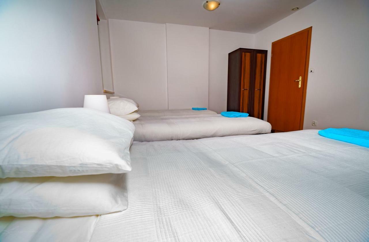 Isaan Ostrzyce Guest House ภายนอก รูปภาพ